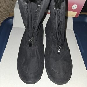 BNIB Wanderlust Black Women's Winter Snow Boots Sz 12 W